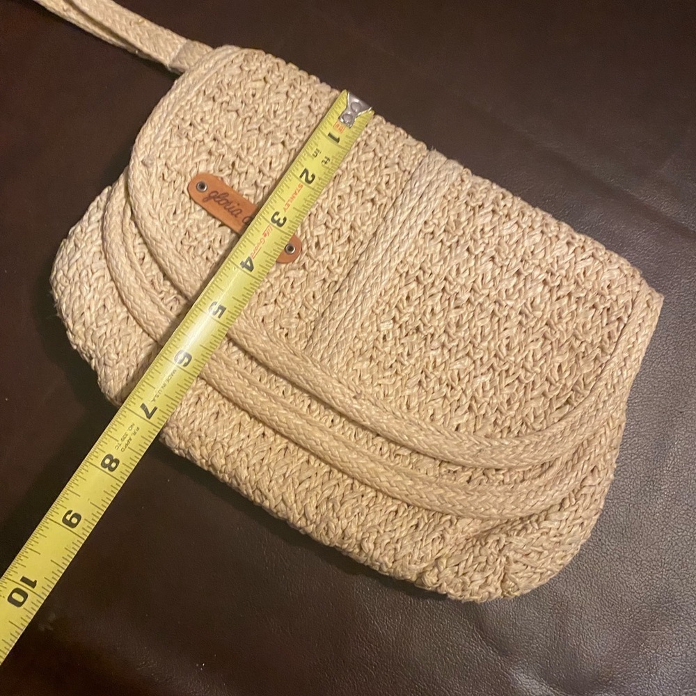Gloria Astor wristlet - Picture 12 of 13